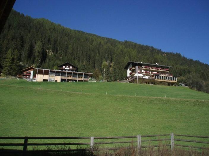 Laerchenhof Hotel Санкт Якоб ин Дефереген Екстериор снимка